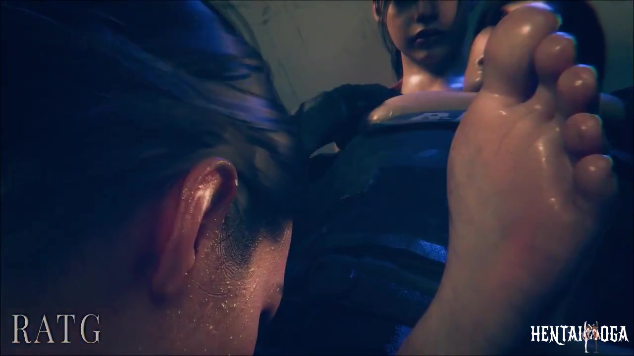 Leon caught by Claire and Jill - Free hentai video